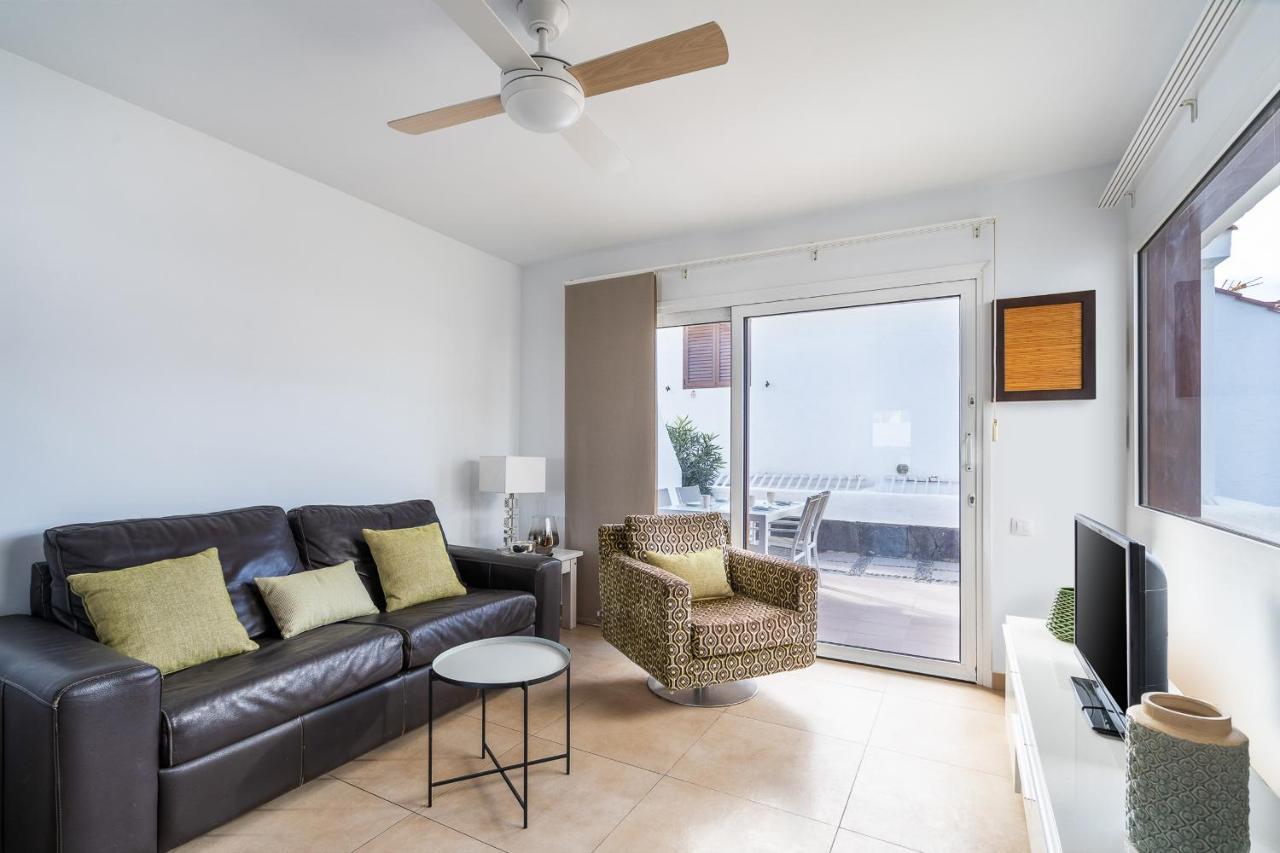 Bonito Bungalow Con Piscina Junto A La Playa San Bartolomé Kültér fotó