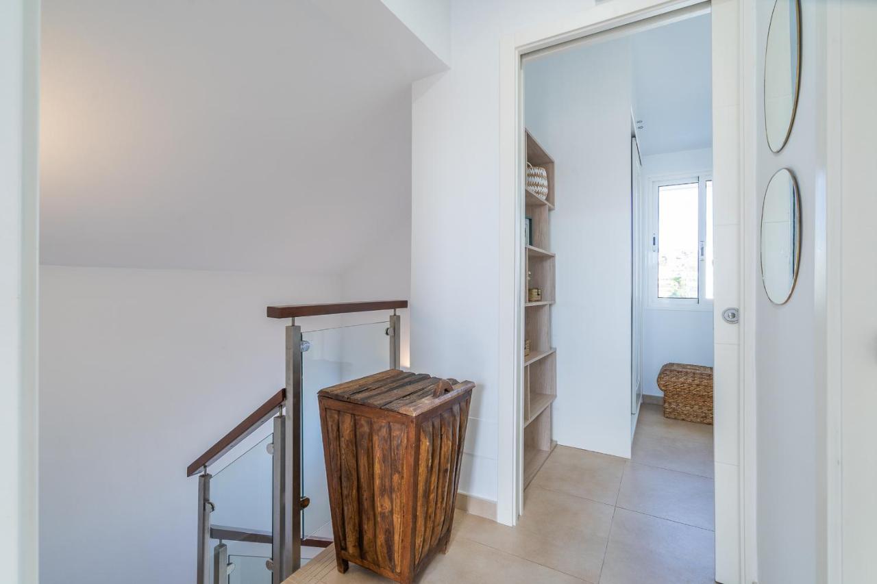 Bonito Bungalow Con Piscina Junto A La Playa San Bartolomé Kültér fotó