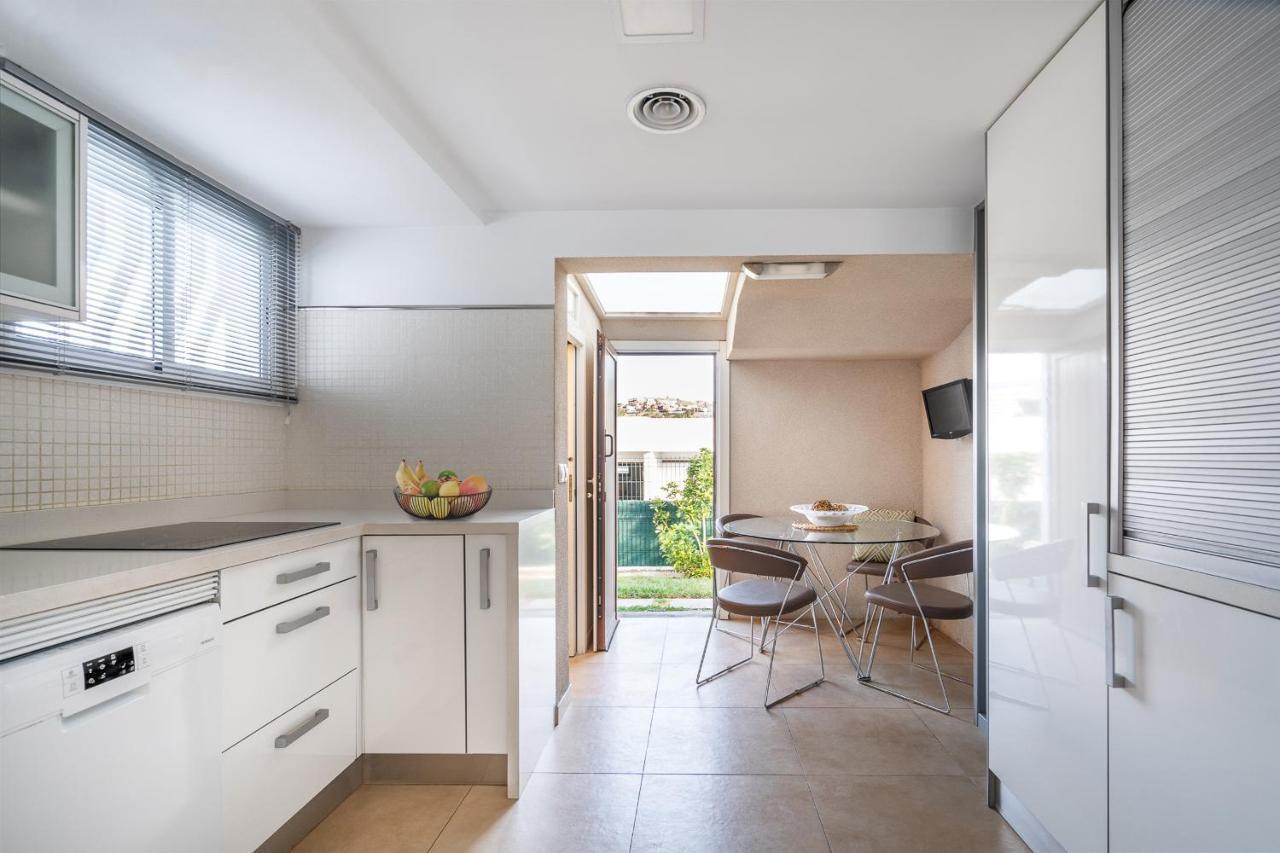 Bonito Bungalow Con Piscina Junto A La Playa San Bartolomé Kültér fotó